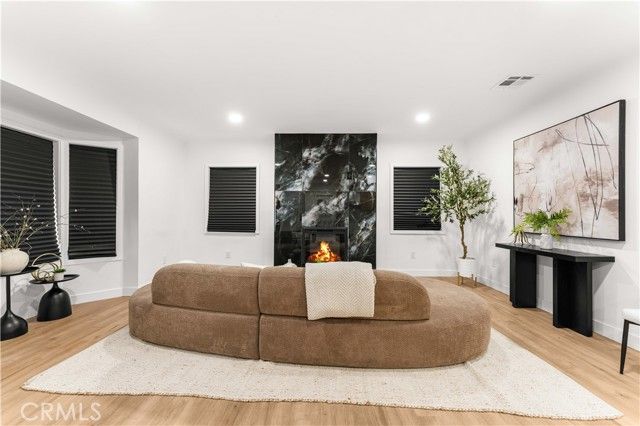 4926 Templeton Street, Los Angeles, CA 90032