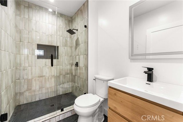 4926 Templeton Street, Los Angeles, CA 90032