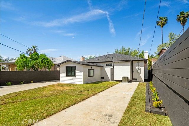 4926 Templeton Street, Los Angeles, CA 90032