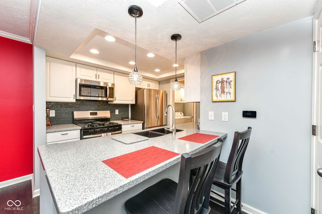 526 Conner Creek Drive, Fishers, IN 46038