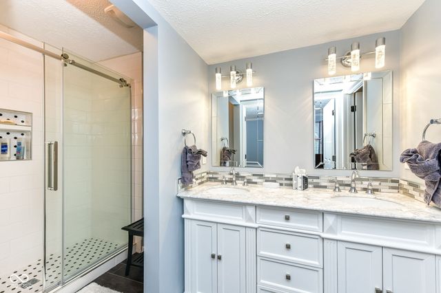526 Conner Creek Drive, Fishers, IN 46038