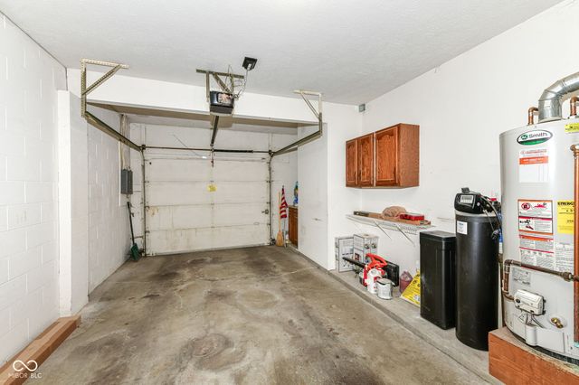 526 Conner Creek Drive, Fishers, IN 46038