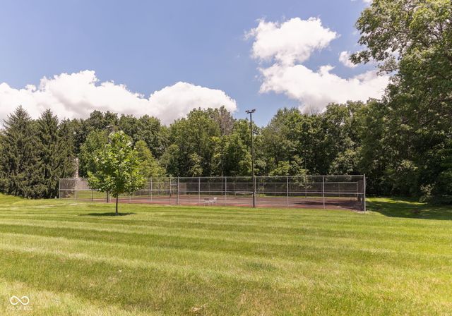 526 Conner Creek Drive, Fishers, IN 46038