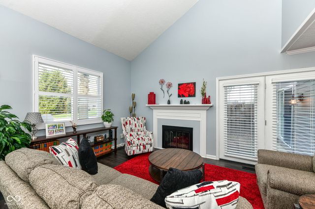 526 Conner Creek Drive, Fishers, IN 46038