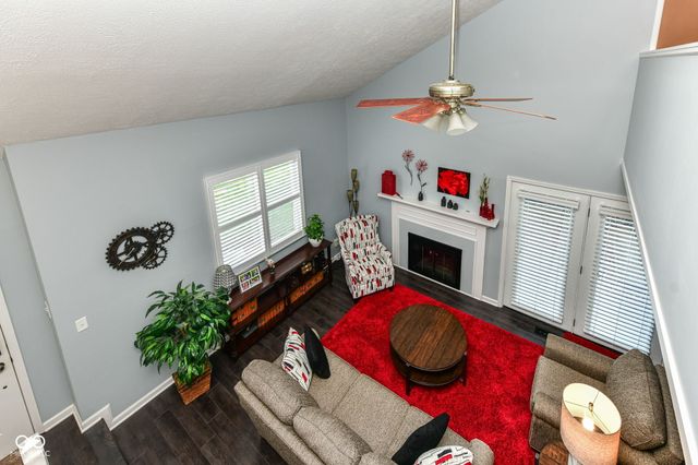 526 Conner Creek Drive, Fishers, IN 46038