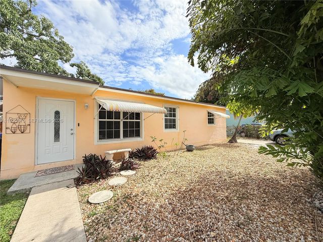 1311 N 69th Ave, Hollywood, FL 33024