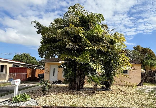 1311 N 69th Ave, Hollywood, FL 33024