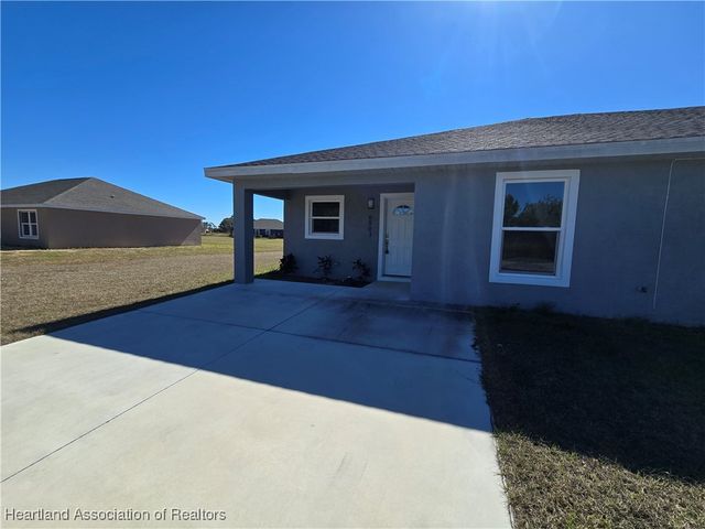 6803 Dickinson Drive, Sebring, FL 33872