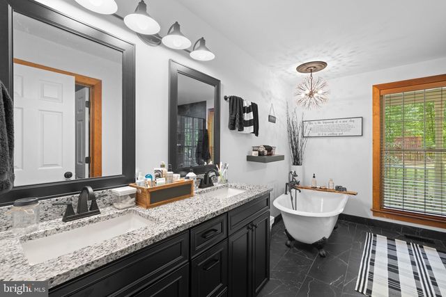 81 LADY JANE LN, Fredericksburg, VA 22406