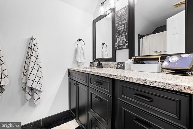 81 LADY JANE LN, Fredericksburg, VA 22406