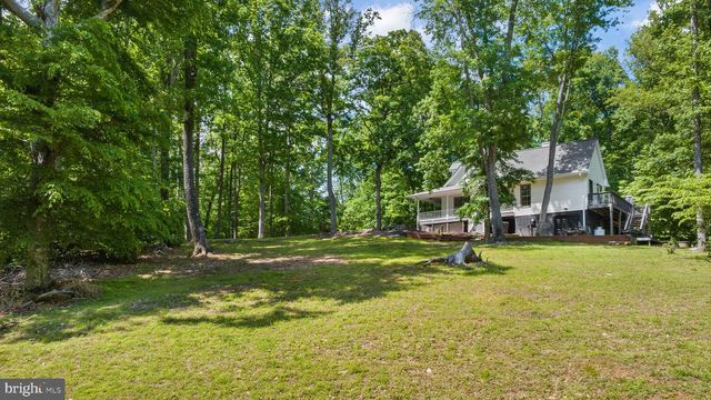 81 LADY JANE LN, Fredericksburg, VA 22406