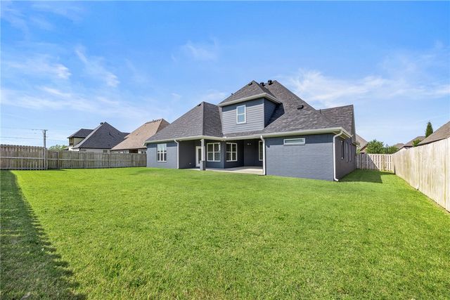 773 Via Firenze Avenue, Tontitown, AR 72762