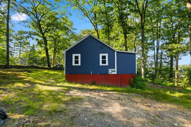 16 Hillside Avenue, Amherst, NH 03031