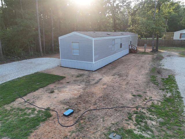 715 Windwood Drive, Livingston, TX 77351