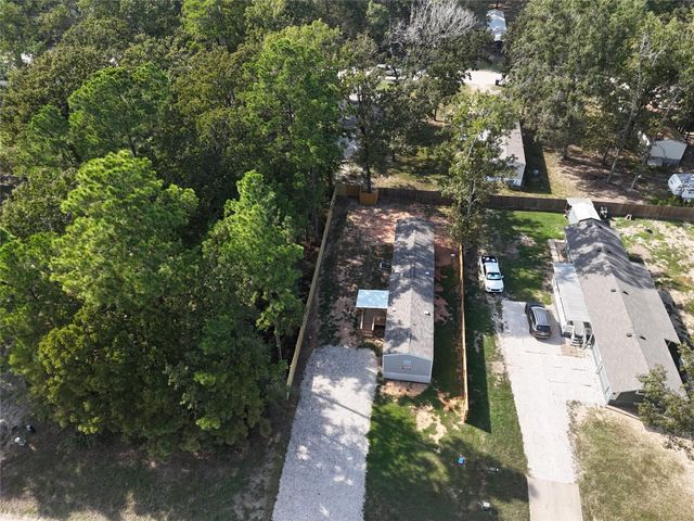 715 Windwood Drive, Livingston, TX 77351