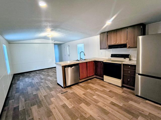 715 Windwood Drive, Livingston, TX 77351