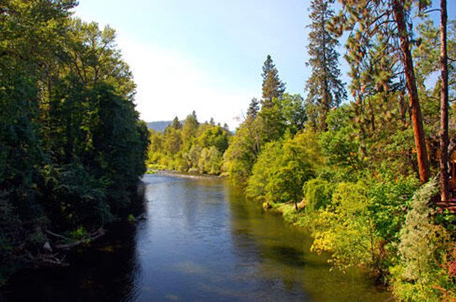 11423 Upper Applegate Road, Jacksonville, OR 97530