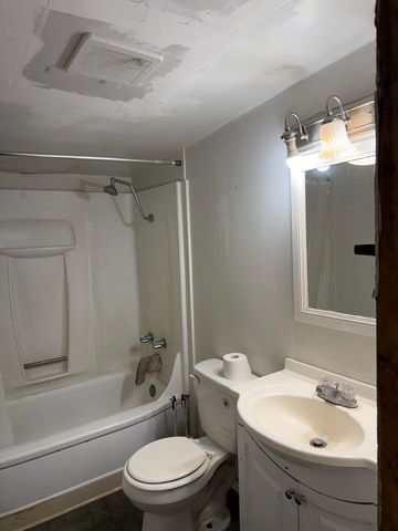 11423 Upper Applegate Road, Jacksonville, OR 97530