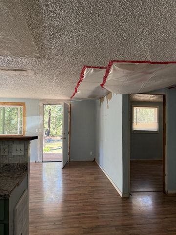 11423 Upper Applegate Road, Jacksonville, OR 97530