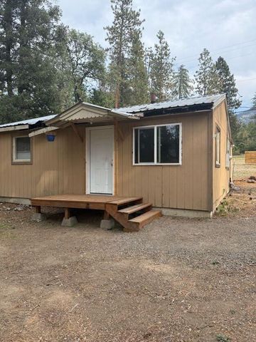 11423 Upper Applegate Road, Jacksonville, OR 97530