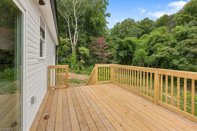 126 Aspen Street, Yadkinville, NC 27055