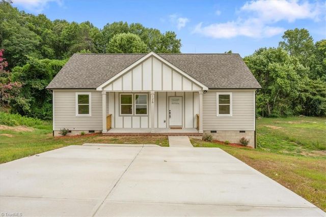 126 Aspen Street, Yadkinville, NC 27055