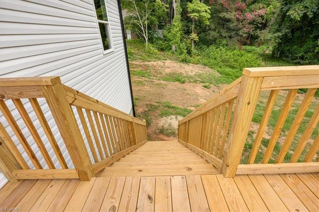 126 Aspen Street, Yadkinville, NC 27055