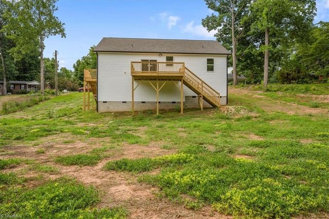 126 Aspen Street, Yadkinville, NC 27055