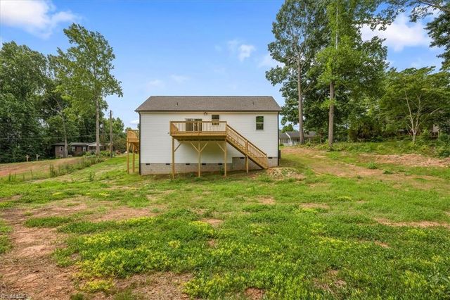 126 Aspen Street, Yadkinville, NC 27055