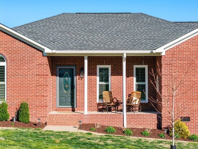 739 Joyce Ave, Lewisburg, TN 37091