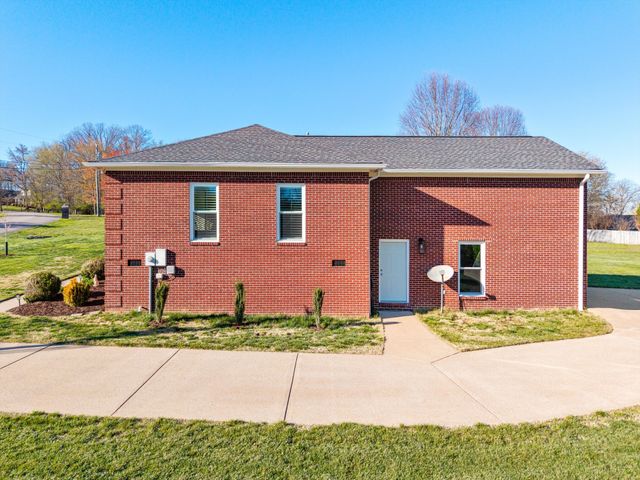 739 Joyce Ave, Lewisburg, TN 37091