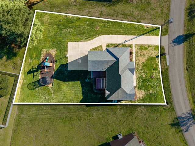 739 Joyce Ave, Lewisburg, TN 37091