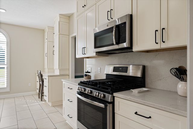 739 Joyce Ave, Lewisburg, TN 37091