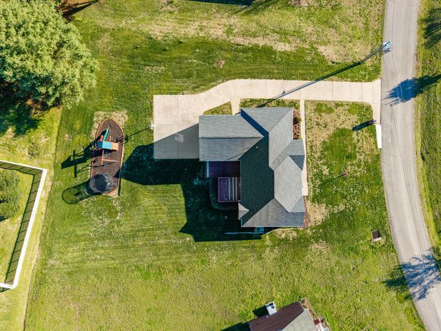 739 Joyce Ave, Lewisburg, TN 37091