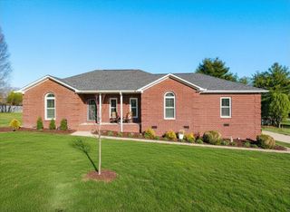 739 Joyce Ave, Lewisburg, TN 37091