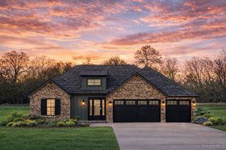 72 Della Drive, Wetumpka, AL 36093