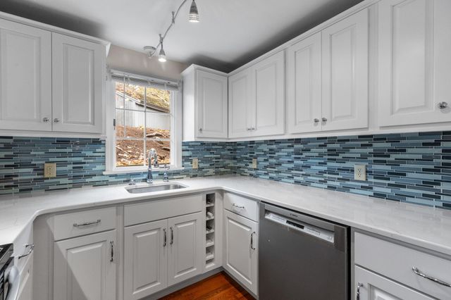 407 Orleans Road UNIT D, North Chatham, MA 02650