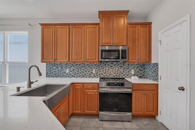 2384 PEARL CIDER STREET, Orlando, FL 32824