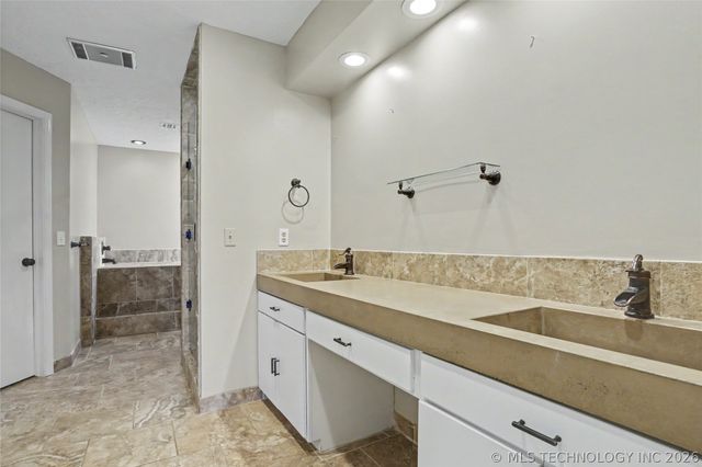 3526 E 75th Street, Tulsa, OK 74136