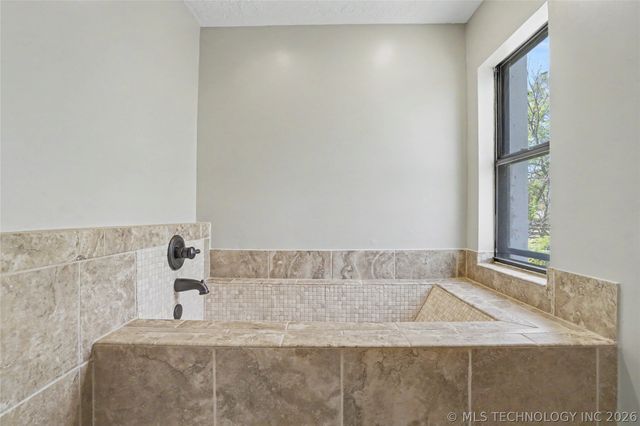 3526 E 75th Street, Tulsa, OK 74136