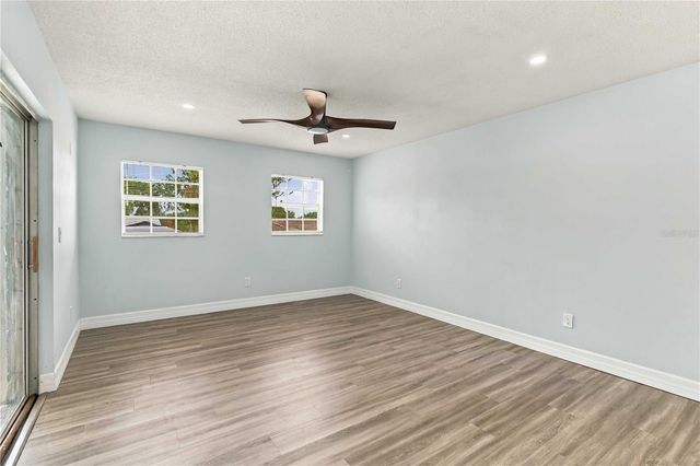 816 KNIGHT STREET, Seffner, FL 33584