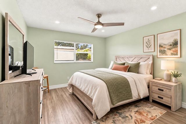 816 KNIGHT STREET, Seffner, FL 33584