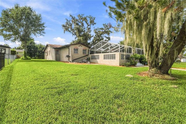 816 KNIGHT STREET, Seffner, FL 33584