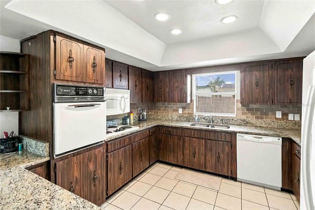 816 KNIGHT STREET, Seffner, FL 33584
