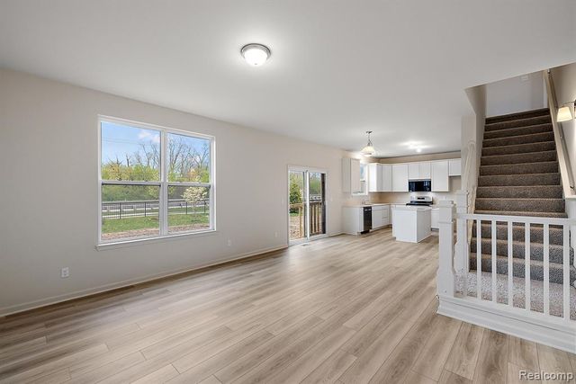 51594 Burgeon Drive, Macomb, MI 48042