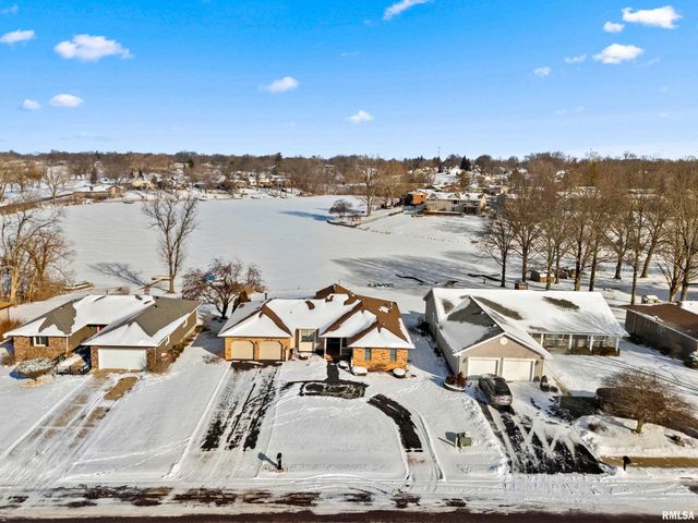 2110 HIGHWOOD Avenue, Pekin, IL 61554