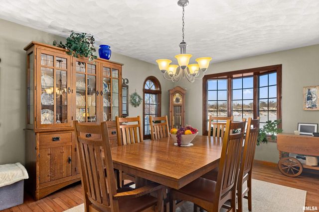 2110 HIGHWOOD Avenue, Pekin, IL 61554