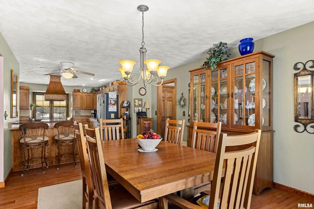 2110 HIGHWOOD Avenue, Pekin, IL 61554