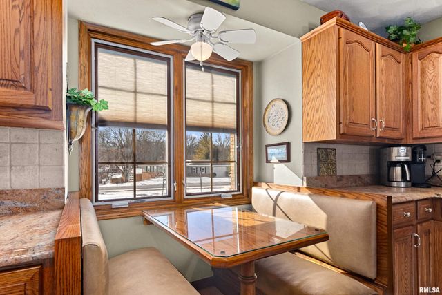 2110 HIGHWOOD Avenue, Pekin, IL 61554