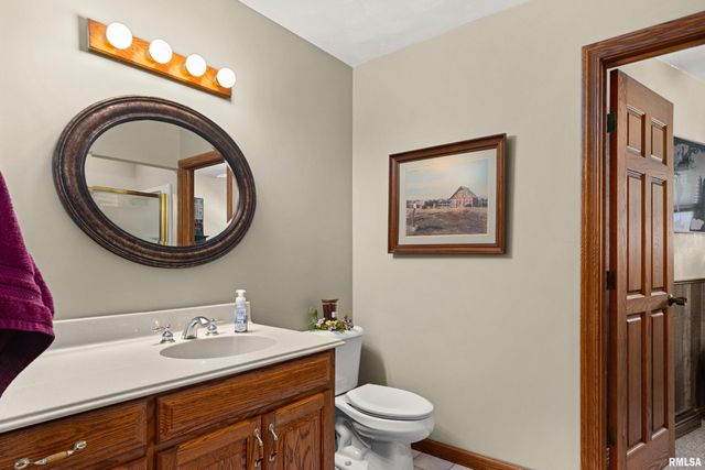 2110 HIGHWOOD Avenue, Pekin, IL 61554